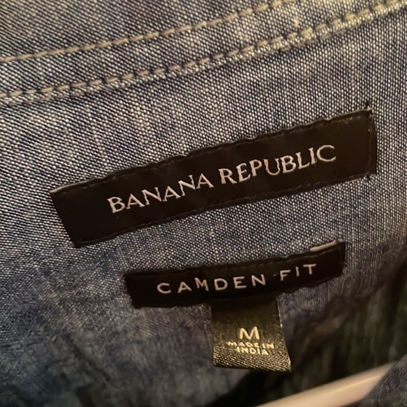 Banana Republic Button Down Blue Medium - Picture 3 of 3